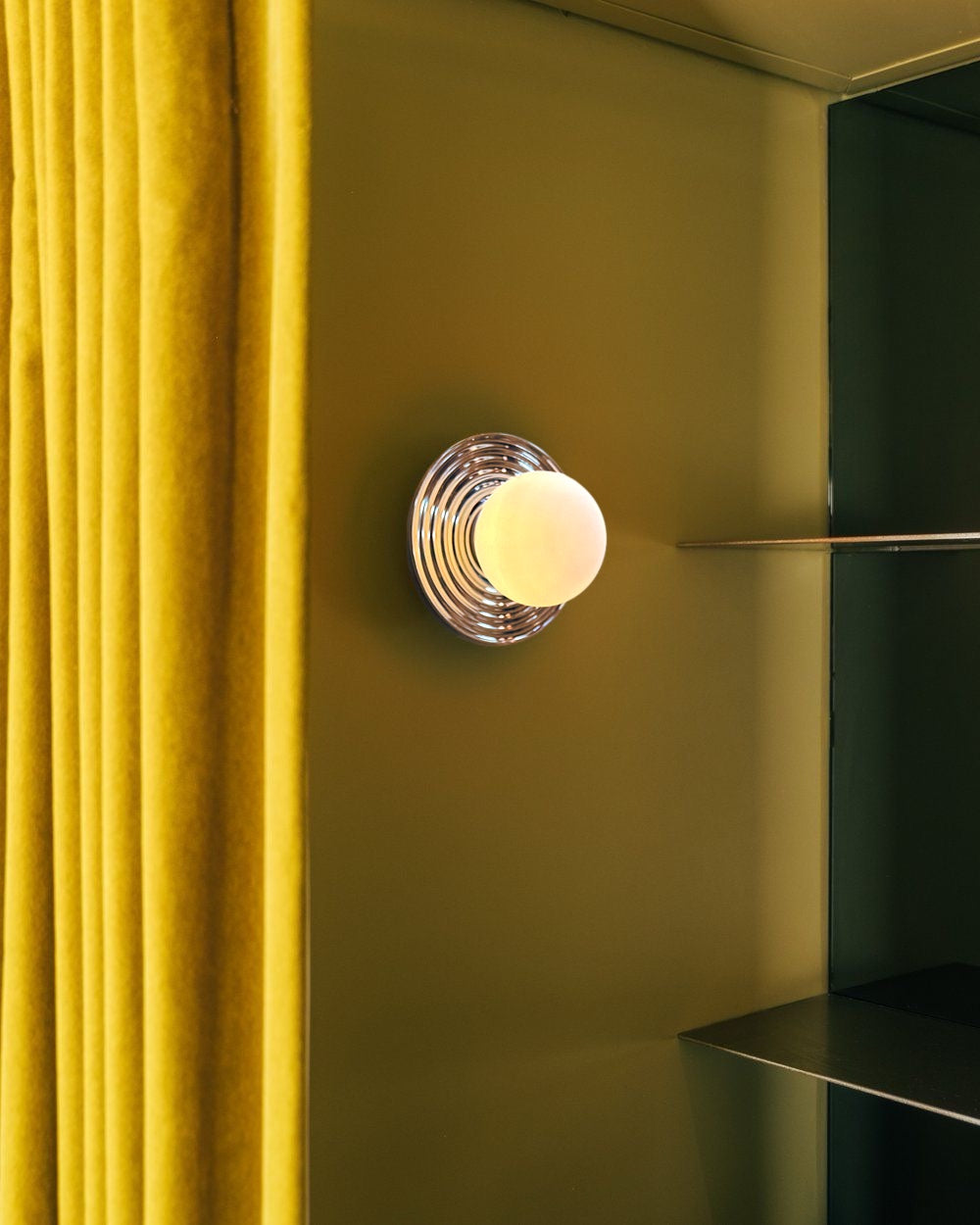 Ripple Wall Lamp