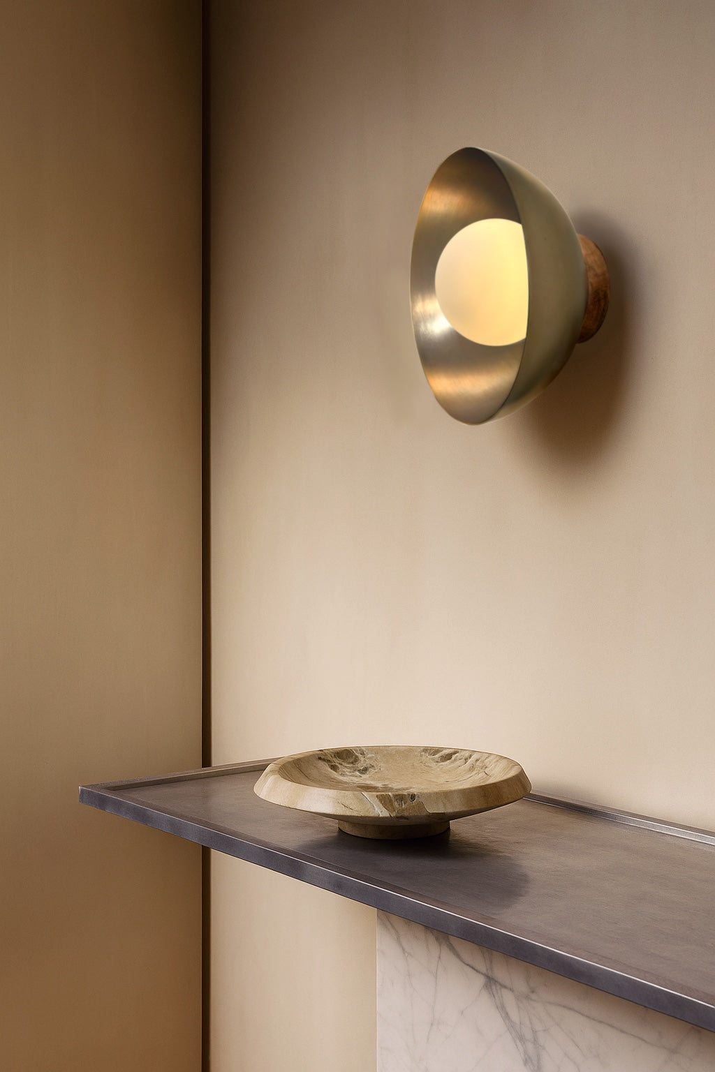 Eclipse Wall Lamp