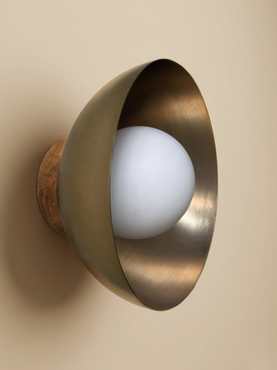 Eclipse Wall Lamp