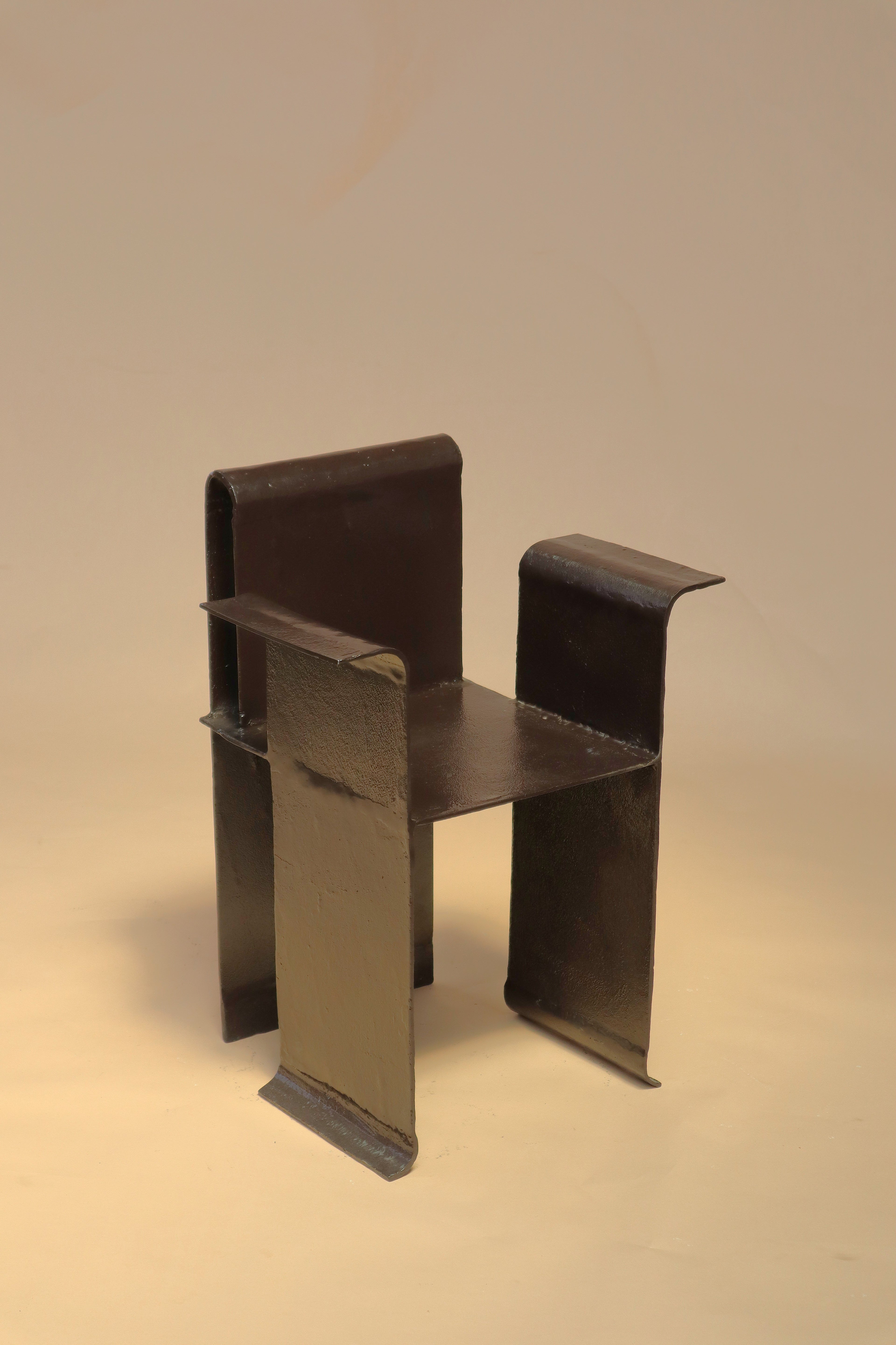 Arcwell Chair